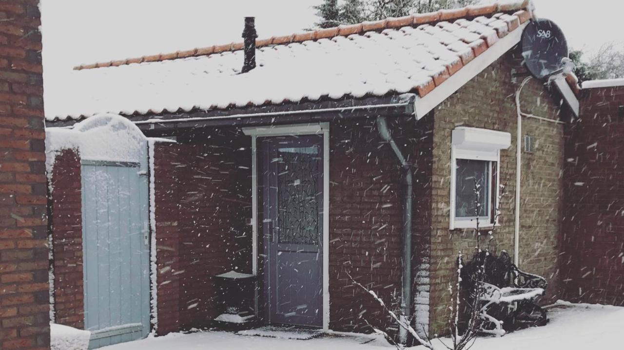 Slapen Bij De Zeeuwse Lala Bed & Breakfast IJzendijke Dış mekan fotoğraf